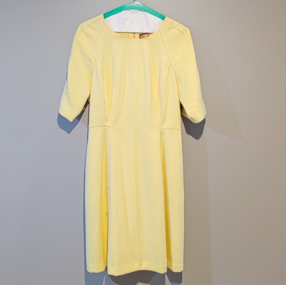 A-line Fitted Vince Camuto knee-length Dress
